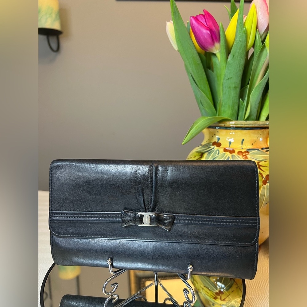 SALVATORE FERRAGAMO Vintage Italian Black Calf Leather Long Wallet with COA